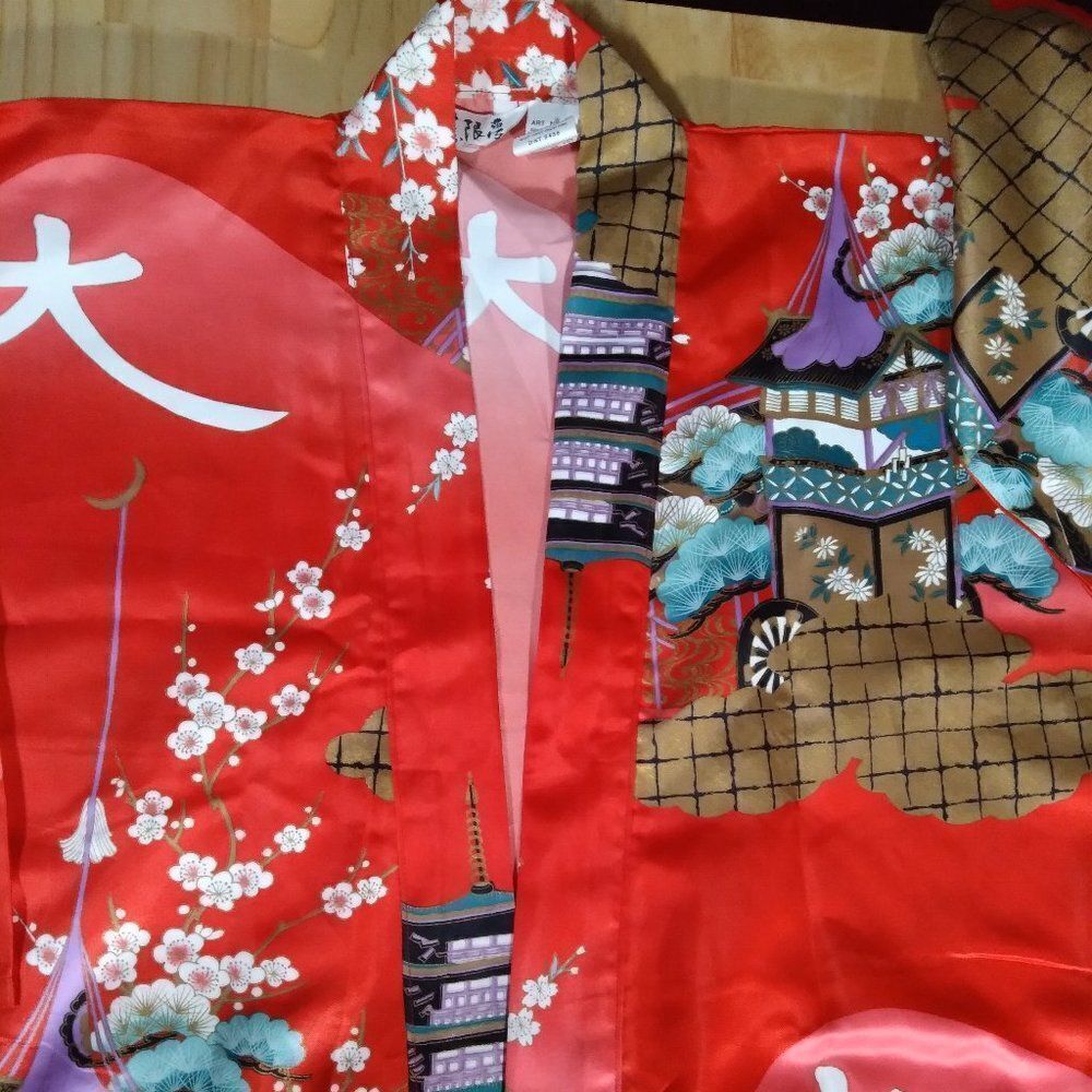 Vintage Cherry Blossoms Palace Pattern Kimono Robe Gown Shirt